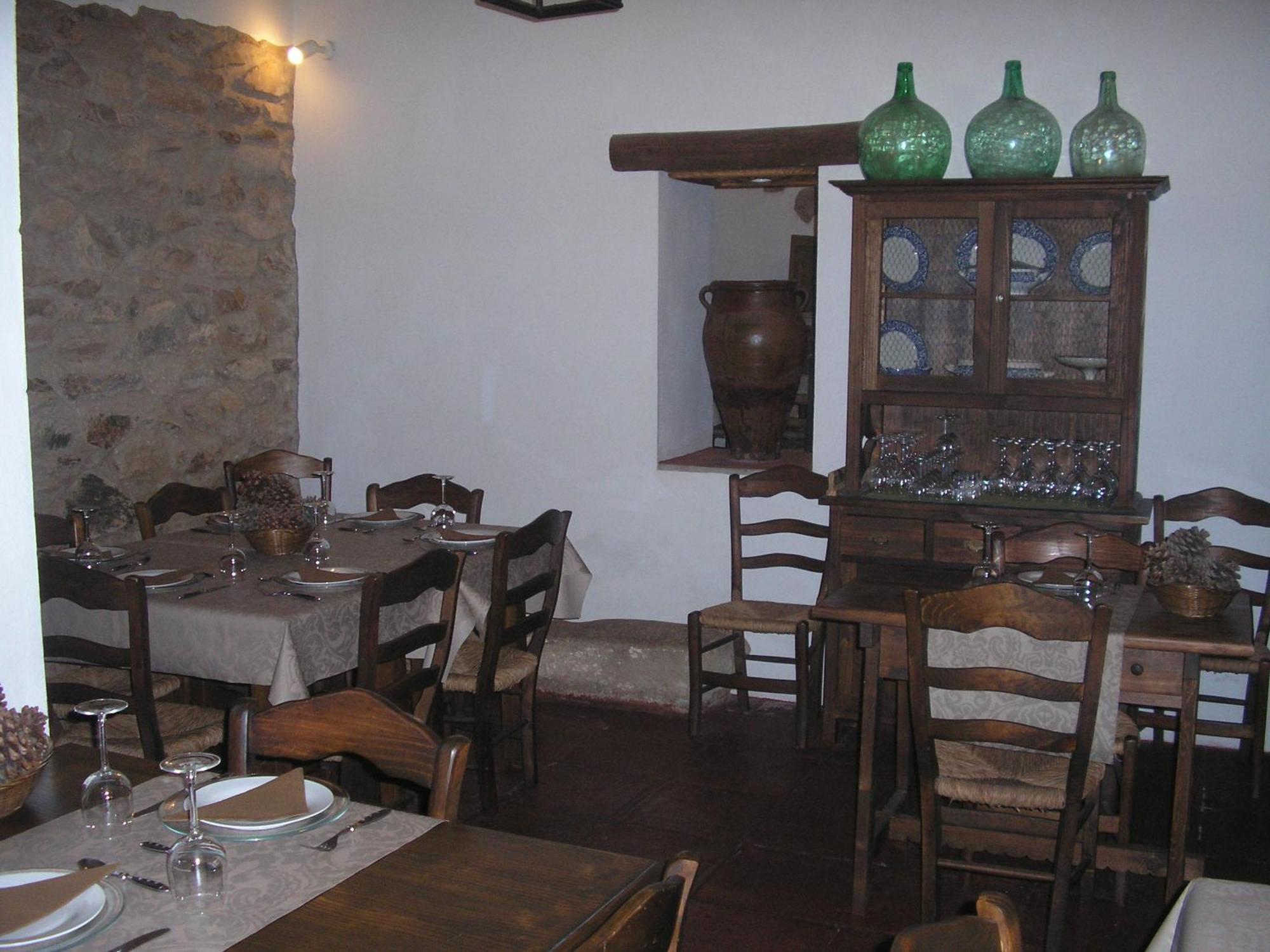 Penzion Casa Rural Y Restaurante Casa Adriano Alanís Exteriér fotografie